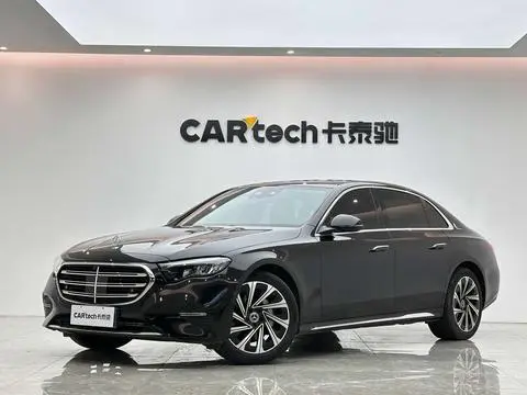 Mercedes-Benz E-Class 2024 — фото 1