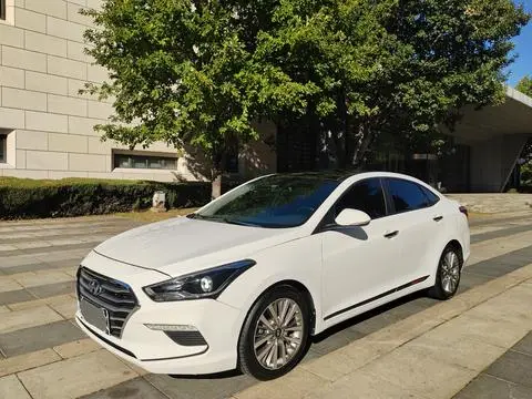 Hyundai 名图 2017 — фото 1
