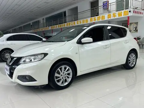 Nissan Tiida 2020 — фото 1