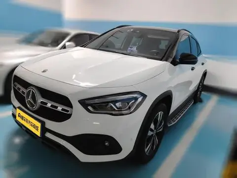 Mercedes-Benz GLA 2023