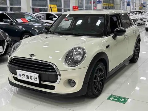 MINI MINI 2020