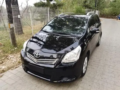 Toyota 逸致 2011