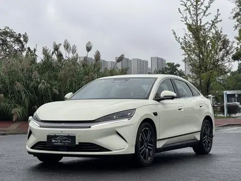 BYD 秦L EV 2025
