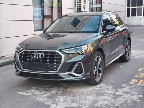 Audi Q3 2023 — фото 1