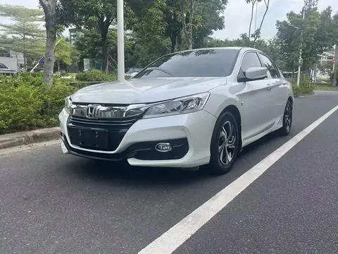 Honda Accord 2016 — фото 1