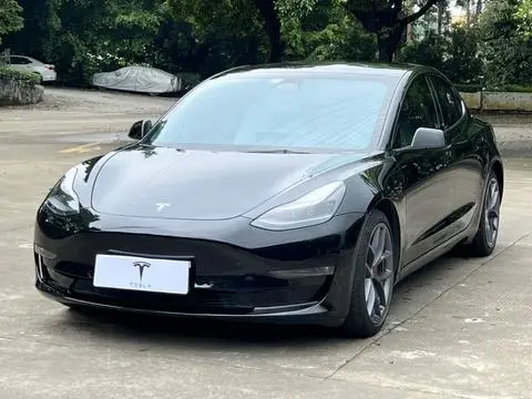 Tesla Model 3 2022 — фото 1