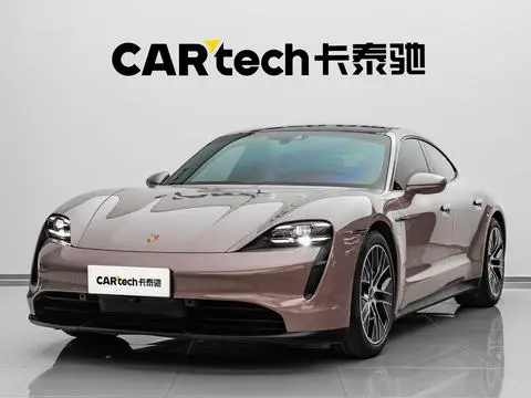 Porsche Taycan 2022