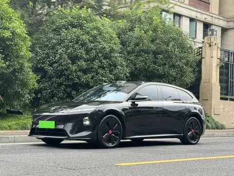 NIO ET5T 2025