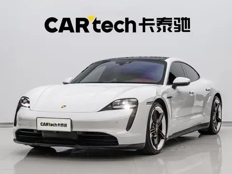 Porsche Taycan 2022
