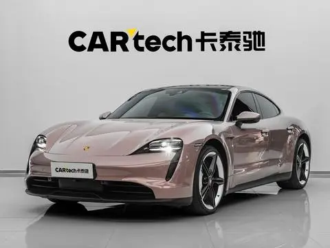 Porsche Taycan 2022