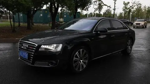 Audi A8 2013