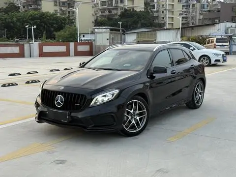 Mercedes-Benz GLA AMG 2015 — фото 1