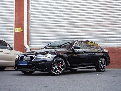 BMW 5 Series 2021 — фото 1