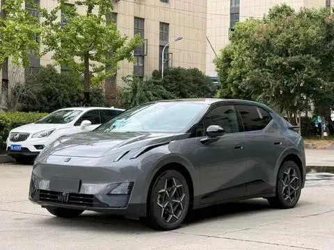 Lynk & Co 20 2025
