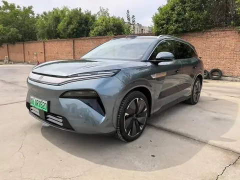 BYD TangL EV 2025