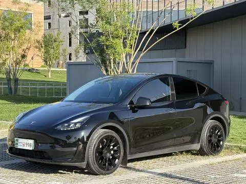 Tesla Model Y 2022 — фото 1
