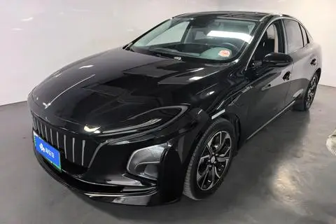 Hongqi E-QM5 2023