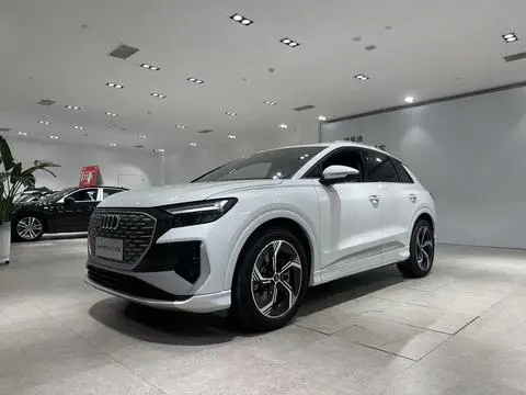 Audi Q4 e-tron 2024