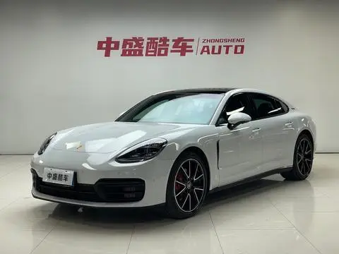 Porsche Panamera 2021