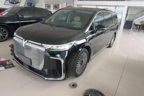 Voyah 梦想家 PHEV 2025