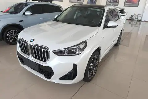BMW X1 2023 — фото 1