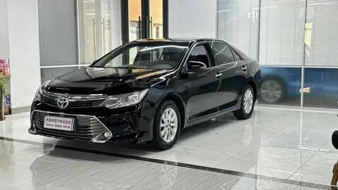 Toyota Camry 2016 — фото 1