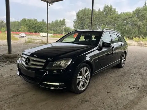 Mercedes-Benz C-Class 2010