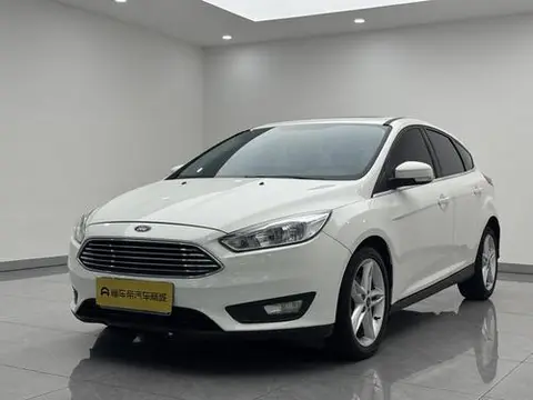 Ford Focus 2020 — фото 1