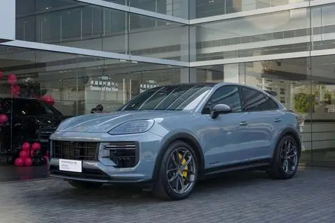 Porsche Cayenne Coupé 2025 — фото 1