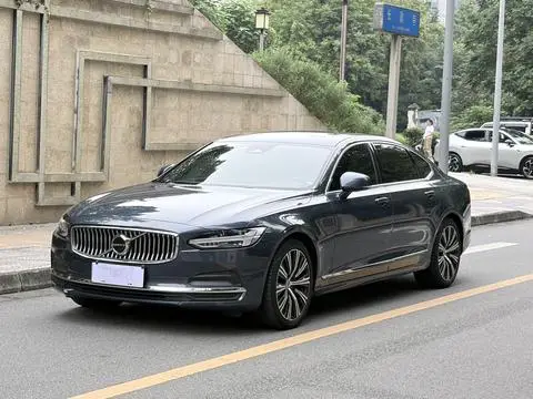 Volvo S90 2023
