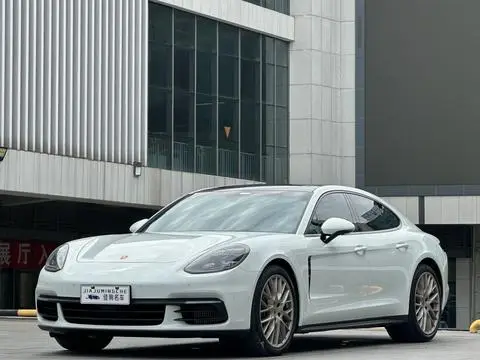 Porsche Panamera 2020