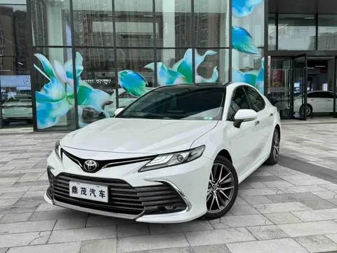 Toyota Camry 2021
