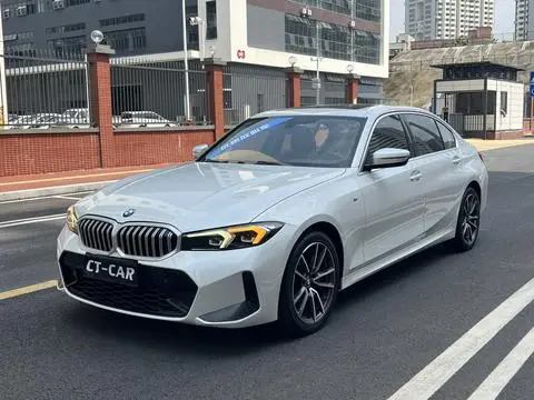 BMW 3 Series 2023 — фото 1