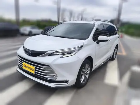 Toyota 赛那 2021