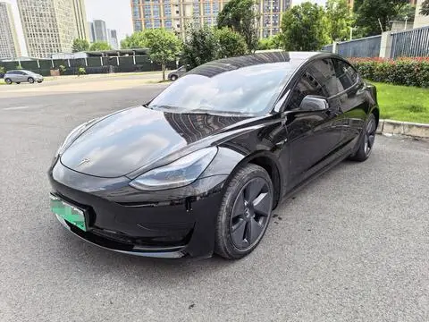 Tesla Model 3 2022 — фото 1
