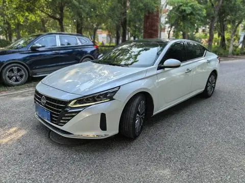 Nissan Teana 2022