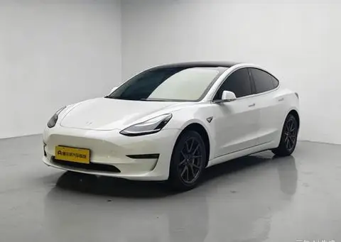 Tesla Model 3 2019 — фото 1