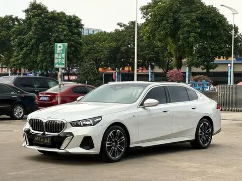 BMW 5 Series 2025