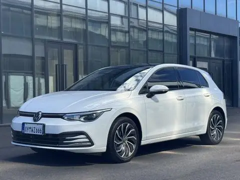 Volkswagen Golf 2021