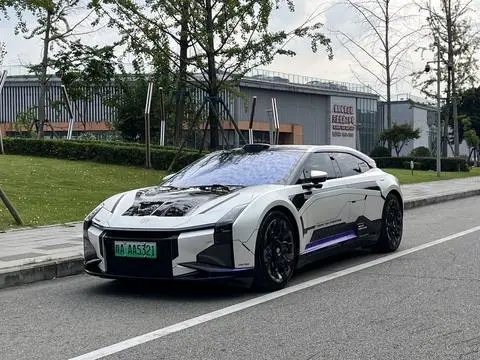 HiPhi HiPhi Z 2023