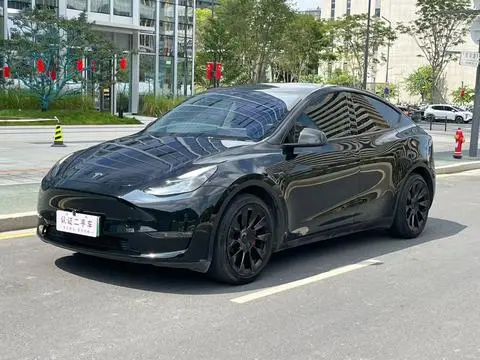 Tesla Model Y 2022 — фото 1