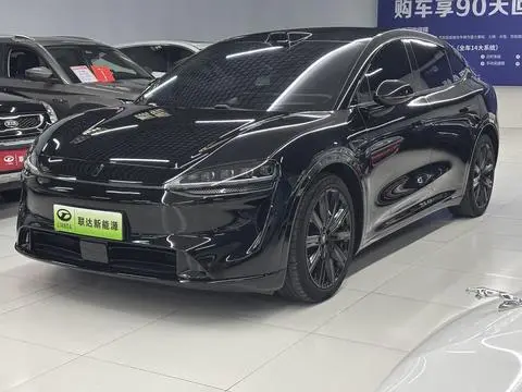 Luxeed R7 2026