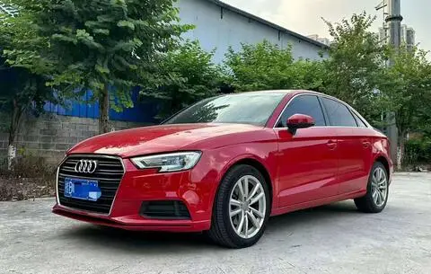 Audi A3 2018 — фото 1