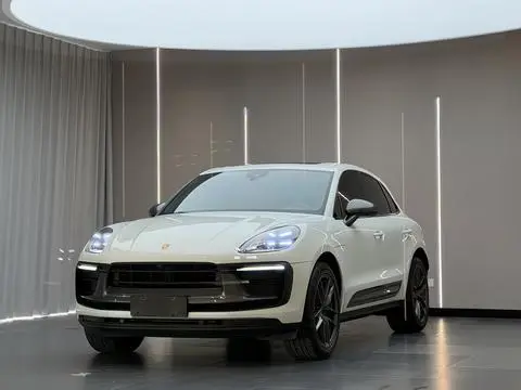 Porsche Macan 2022
