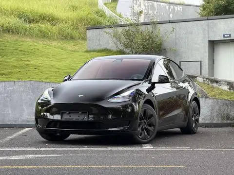 Tesla Model Y 2022 — фото 1