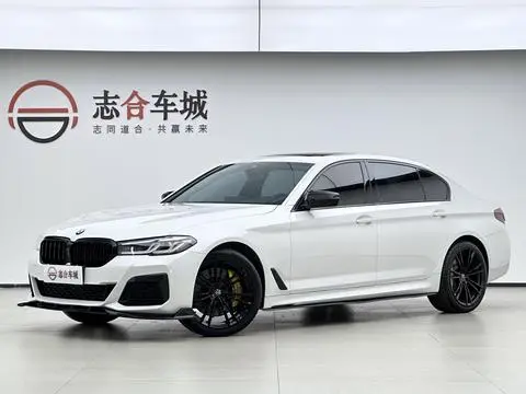 BMW 5 Series 2022 — фото 1