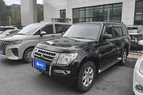 Mitsubishi 帕杰罗 2019