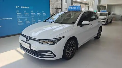 Volkswagen Golf 2021