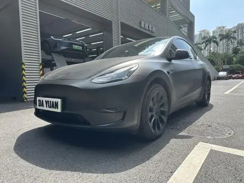 Tesla Model Y 2024 — фото 1