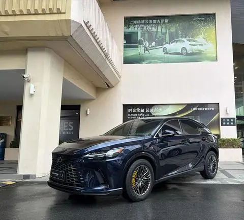 Lexus RX 2025